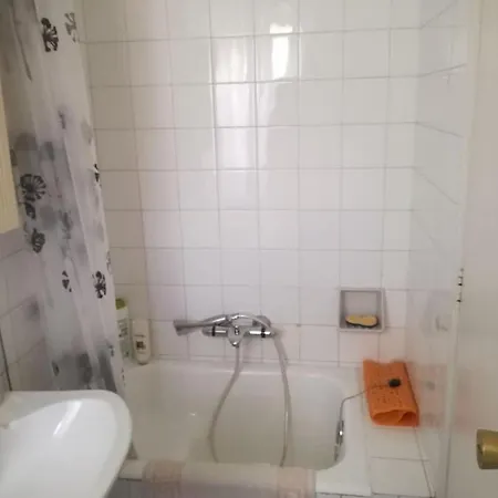 Acogedor Piso Completo En El Centro De *